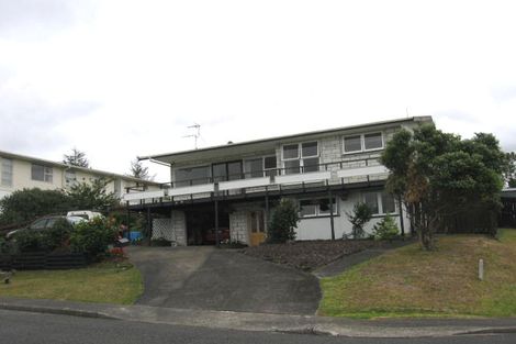 Photo of property in 4 Erica Road, Sunnynook, Auckland, 0620