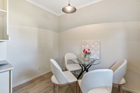 Photo of property in 52 Lawrence Crescent, Hillpark, Auckland, 2102