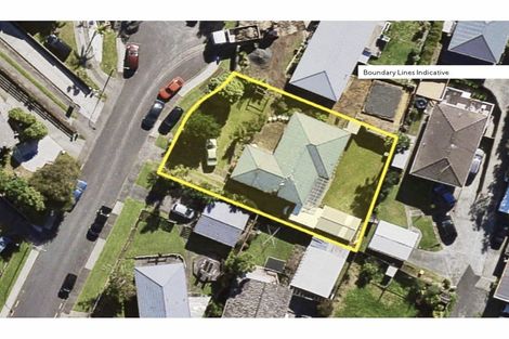 Photo of property in 3 Ngatoa Place, Glenfield, Auckland, 0629