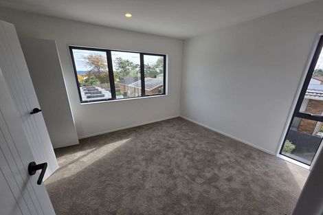 Photo of property in 8/234 Te Atatu Road, Te Atatu South, Auckland, 0610