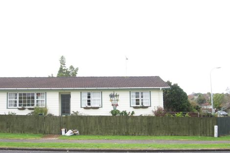 Photo of property in 1 Fiesta Drive, Half Moon Bay, Auckland, 2012