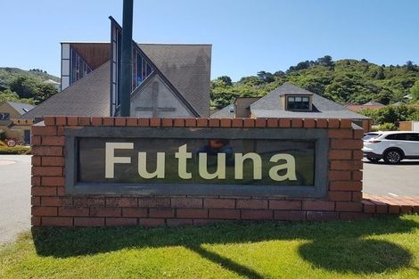 Photo of property in 60 Futuna Close, Karori, Wellington, 6012