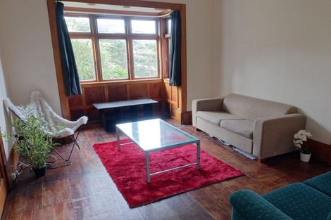 Photo of property in 26 Cave Road, Houghton Bay, Wellington, 6023