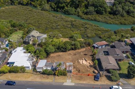 Photo of property in 19 Omana Road, Milford, Auckland, 0620