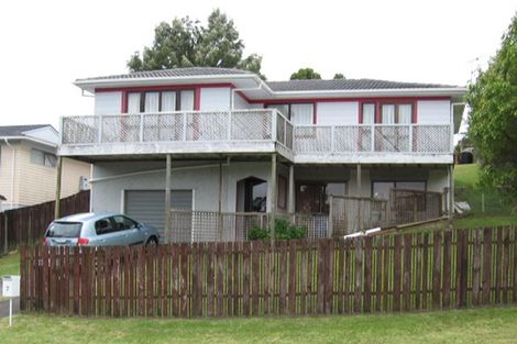 Photo of property in 7 Pavola Grove, Glenfield, Auckland, 0629