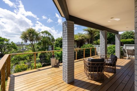 Photo of property in 2/22 Zion Road, Birkenhead, Auckland, 0626