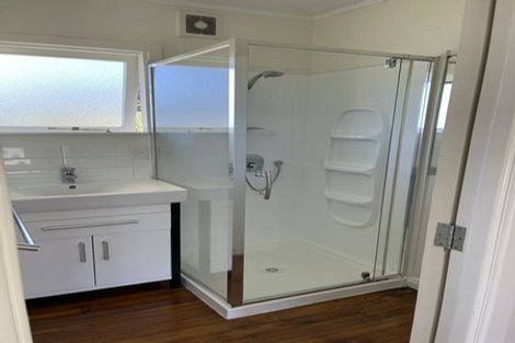 Photo of property in 62 Bethells Road, Waitakere, Henderson, 0782