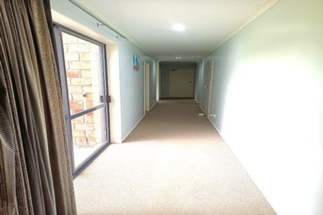 Photo of property in 5b Olwyn Place, Greenhithe, Auckland, 0632