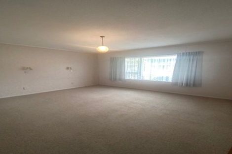 Photo of property in 30 Oxford Street, Tawa, Wellington, 5028