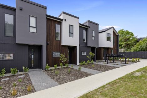 Photo of property in 2/28 Raukawa Street, Stokes Valley, Lower Hutt, 5019