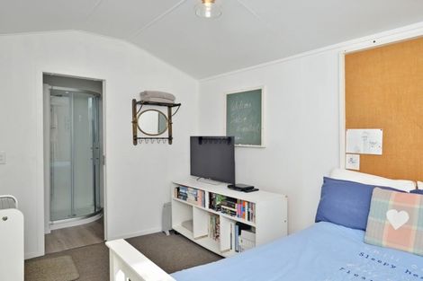 Photo of property in 7 Seddon Street, Carterton, 5713