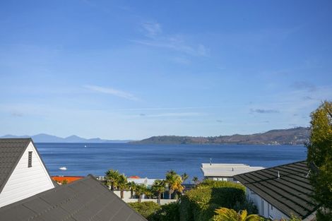 Photo of property in 12 Harvey Street, Waipahihi, Taupo, 3330