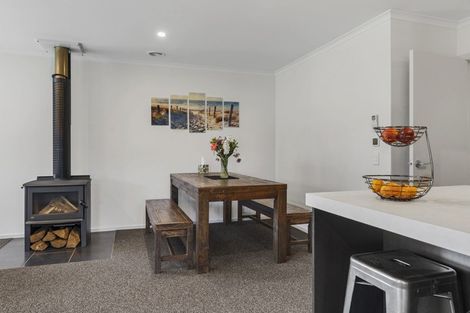 Photo of property in 16 Magnetic Place, Cromwell, 9310