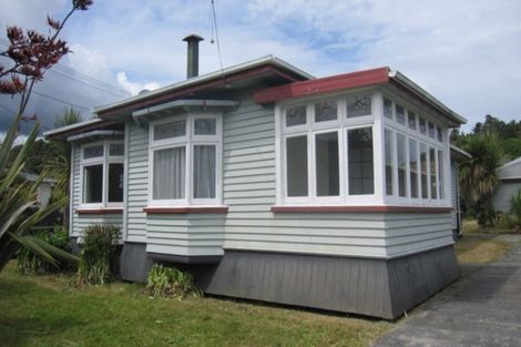 Photo of property in 62 Marlborough Street, Greymouth, 7805