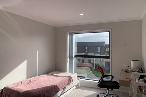 Photo of property in 5/4 Matimati Place, Hobsonville, Auckland, 0616