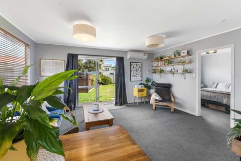 Photo of property in 15a Naumai Place, Spotswood, New Plymouth, 4310