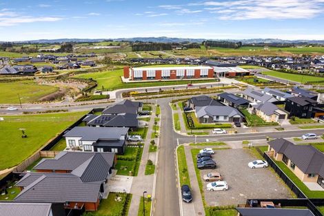 Photo of property in 3 Rosslands Avenue, Karaka, 2124