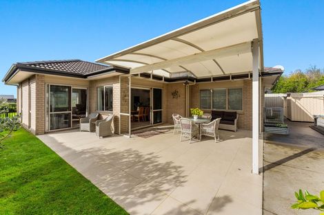 Photo of property in 5 Sophia Place, Karaka, Papakura, 2113