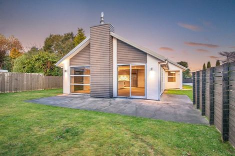 Photo of property in 10 William James Close, Mosgiel, 9024