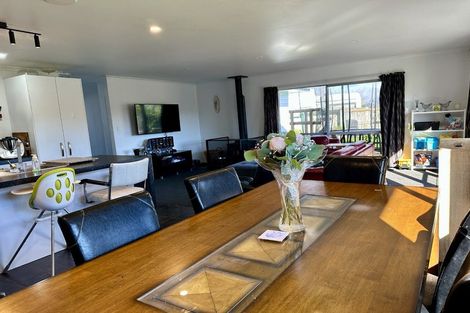 Photo of property in 24a Oak Crescent, Ashhurst, 4810