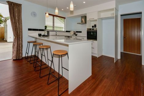 Photo of property in 33 Palmers Road, New Brighton, Christchurch, 8083