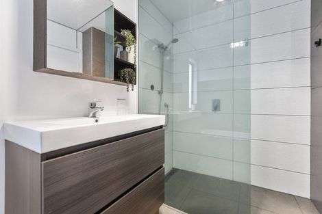 Photo of property in 77 Pohutukawa Place, Bell Block, New Plymouth, 4312