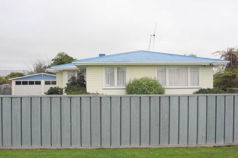 Photo of property in 644 Queen Street East, Levin, 5510