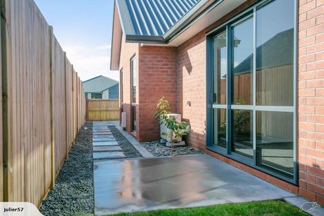 Photo of property in 15 Jarrett Terrace, Leamington, Cambridge, 3432