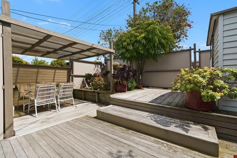 Photo of property in 771 East Coast Road, Northcross, Auckland, 0630