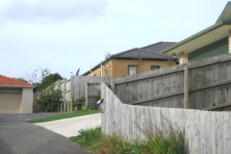 Photo of property in 9 Xena Way, Henderson, Auckland, 0612
