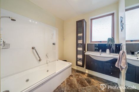 Photo of property in 15 Tennyson Avenue, Avalon, Lower Hutt, 5011