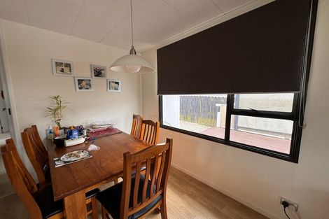 Photo of property in 1/39 Caribbean Drive, Unsworth Heights, Auckland, 0632