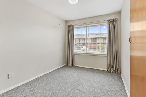 Photo of property in 67 Farquhars Road, Redwood, Christchurch, 8051
