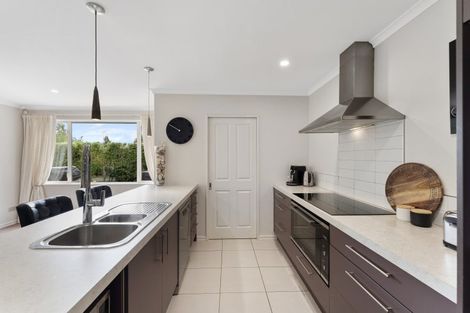 Photo of property in 11 Hoihere Place, Parklands, Christchurch, 8083