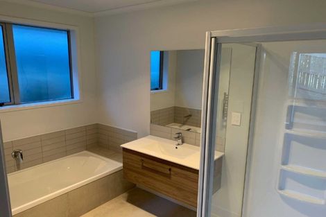 Photo of property in 1 Cascade Way, Omokoroa, 3114