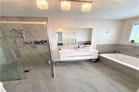 Photo of property in 25 Merlot Drive, Pyes Pa, Tauranga, 3112