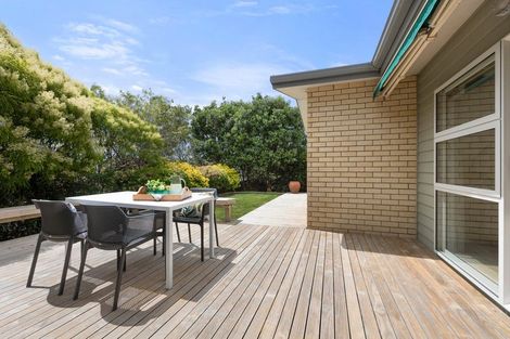 Photo of property in 10 Beachwood Drive, Hatfields Beach, Orewa, 0931