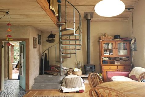 Photo of property in 197 Parker Road, Oratia, Auckland, 0604