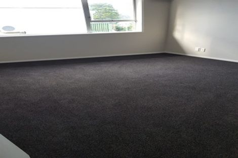 Photo of property in 2/1 Griffen Road, Mount Roskill, Auckland, 1041