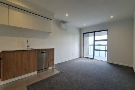 Photo of property in 303/26 Shortfin Place, Flat Bush, Auckland, 2019