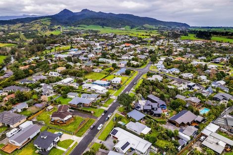 Photo of property in 11a Mace Terrace, Oakura, 4314