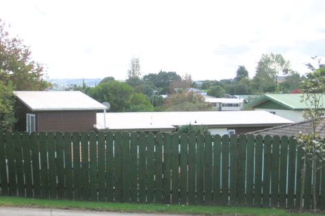 Photo of property in 2/48 Lavelle Road, Henderson, Auckland, 0612