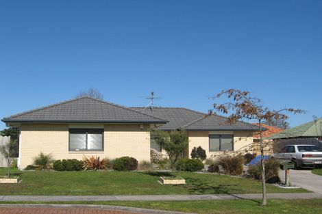 Photo of property in 41 Carisbrook Crescent, Papakura, 2110