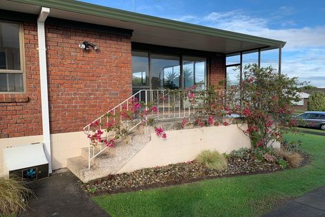 Photo of property in 1/168 Prince Regent Drive, Farm Cove, Auckland, 2012