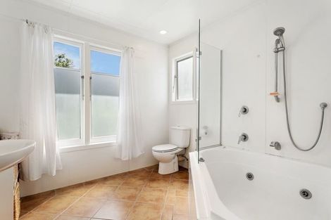 Photo of property in 1/15 Sunset Street, Hilltop, Taupo, 3330