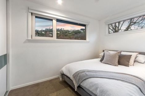 Photo of property in 2/24c Bowenvale Avenue, Cashmere, Christchurch, 8022