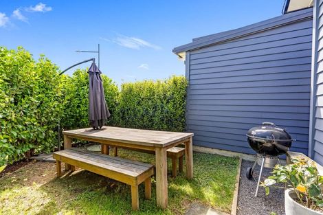 Photo of property in 9 Katipo Road, Takanini, 2112