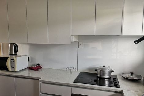 Photo of property in 1/430 Mount Albert Road, Mount Roskill, Auckland, 1041