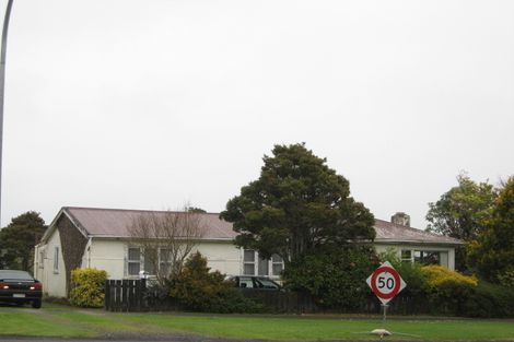 Photo of property in 5 Cracroft Street, Waitara, 4320