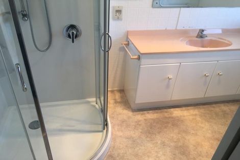 Photo of property in 41 Rimutaka Place, Titirangi, Auckland, 0604